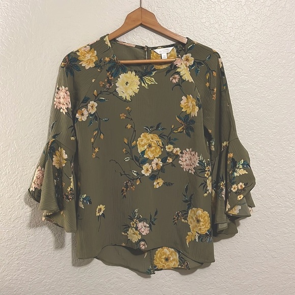LC Lauren Conrad Petal Sleeve Blouse Women’s Size S - Picture 2 of 6